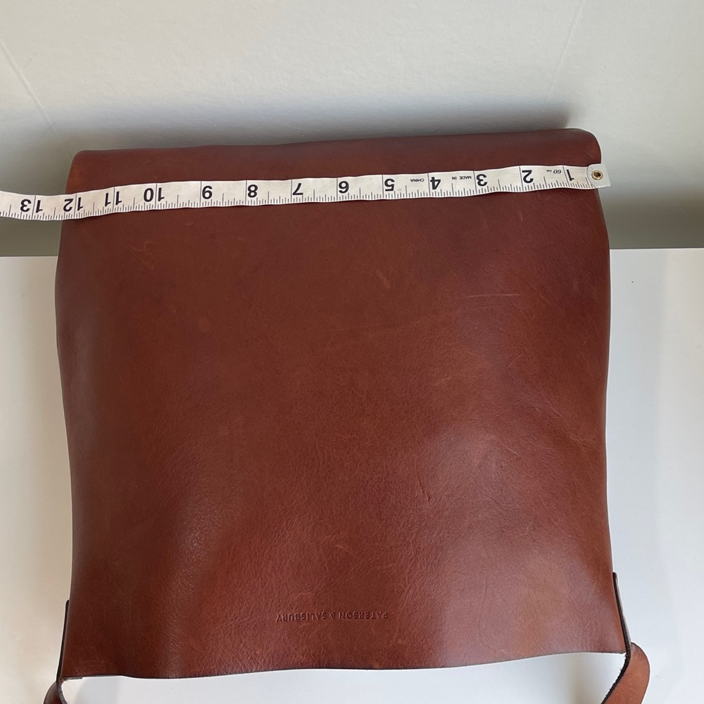 Paterson Salisbury Full Grain New Zealand Tasman Cow Leather Bucket Bag - Picture 15 of 16